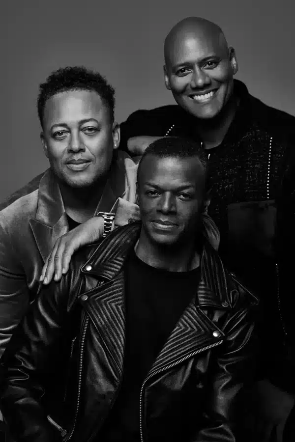 Re-play boek je bij Entertainmentwijzer